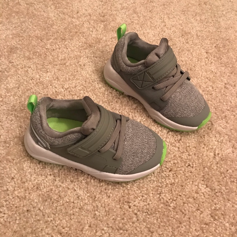 Baby shoes